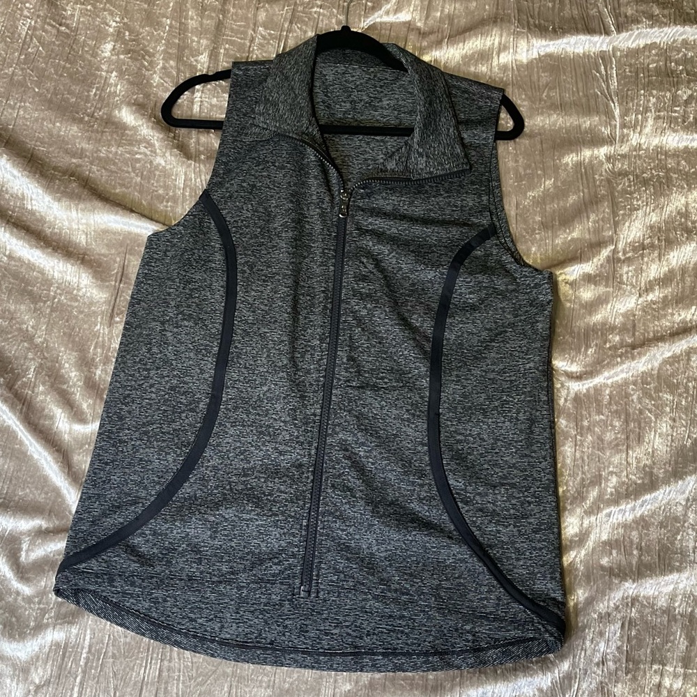 Under Armour Vest Zip Up Jacket, Black & Gray, Size Large